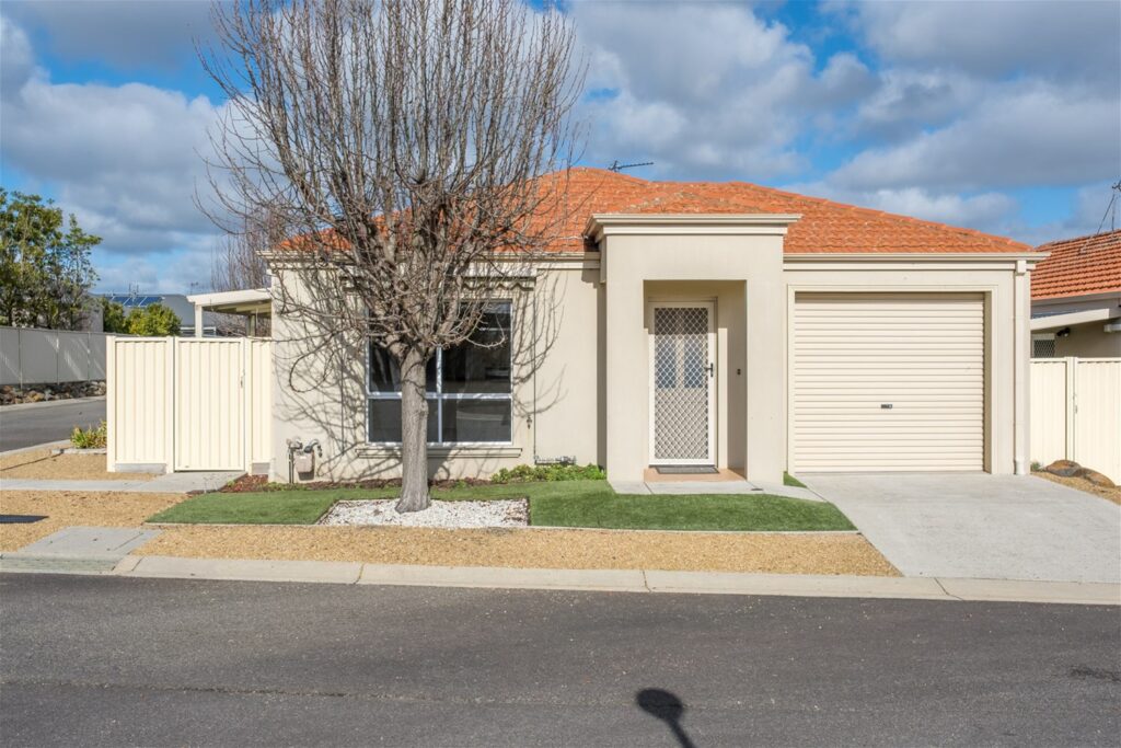 agent202_residential_extra_6675809