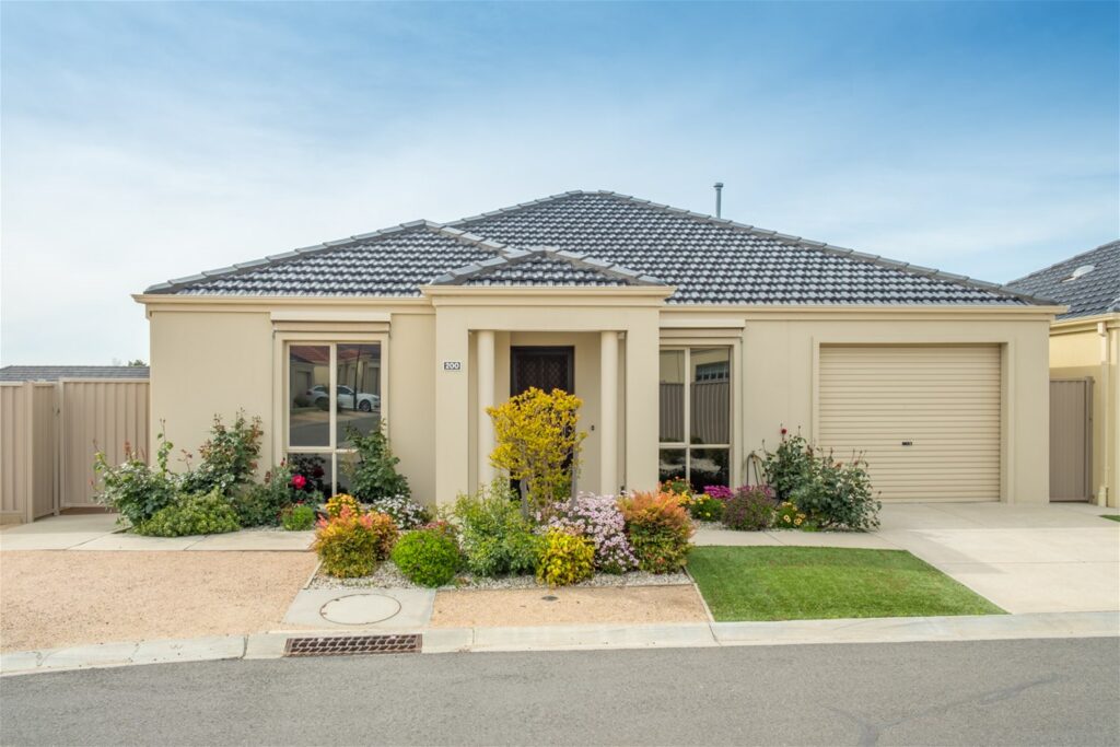 agent202_residential_extra_7068692