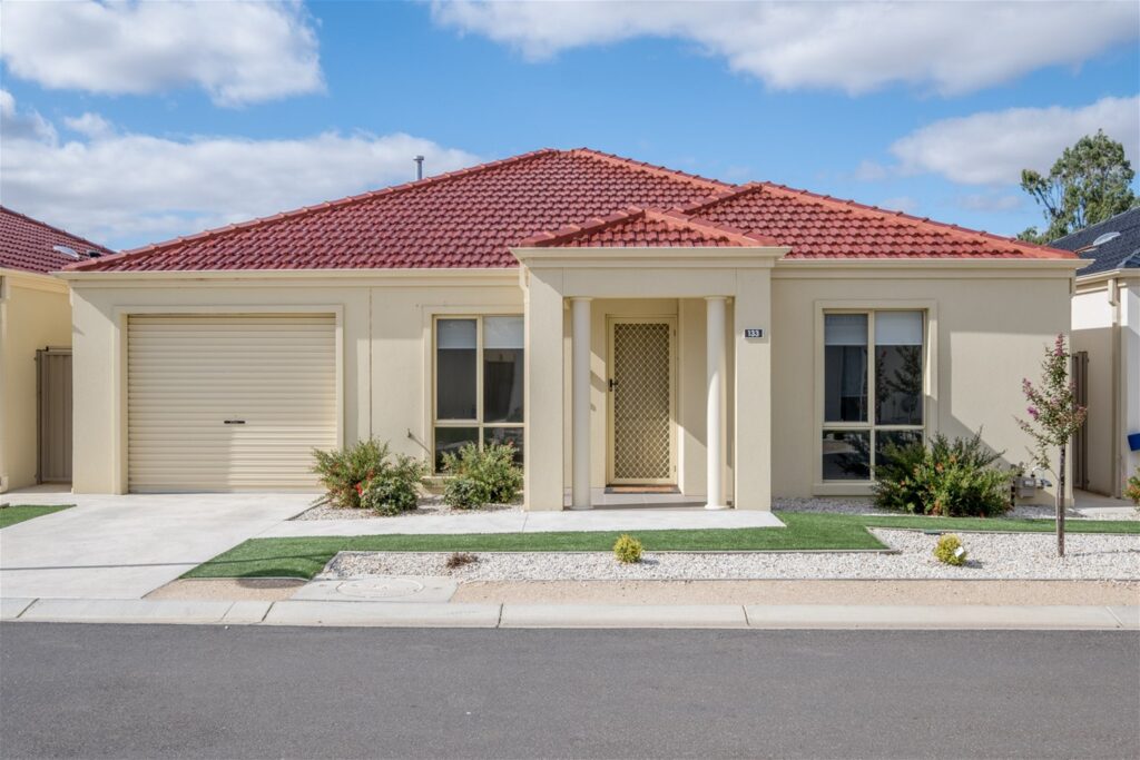 agent202_residential_extra_7443150