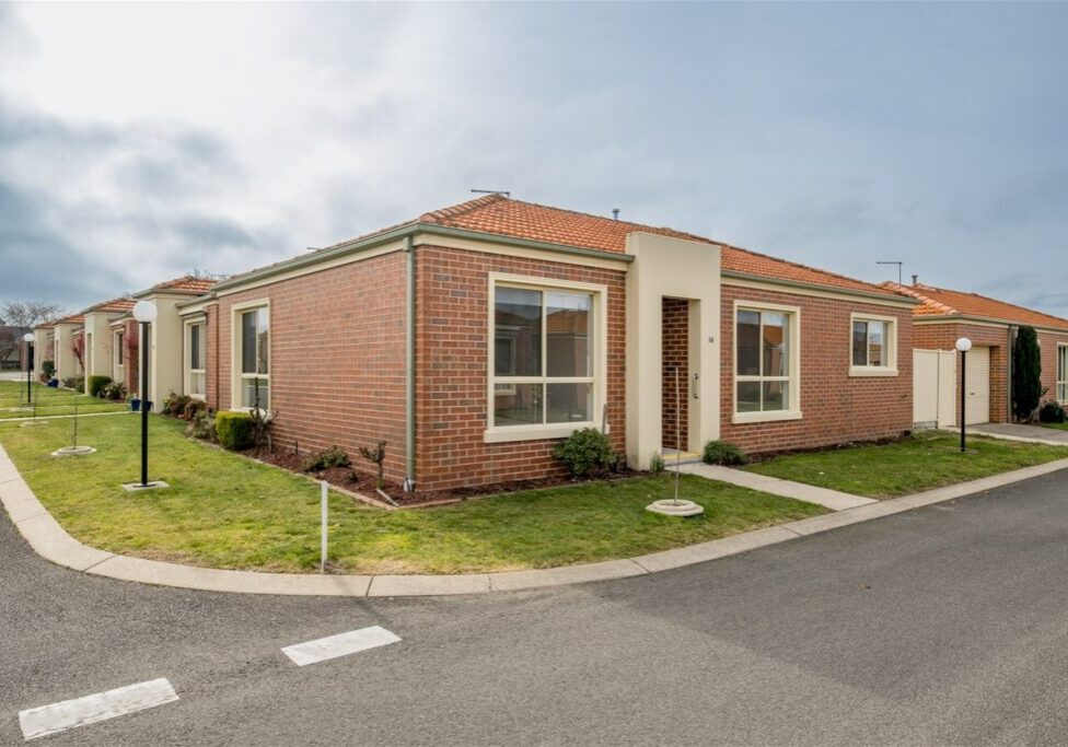 agent202_residential_extra_7895537
