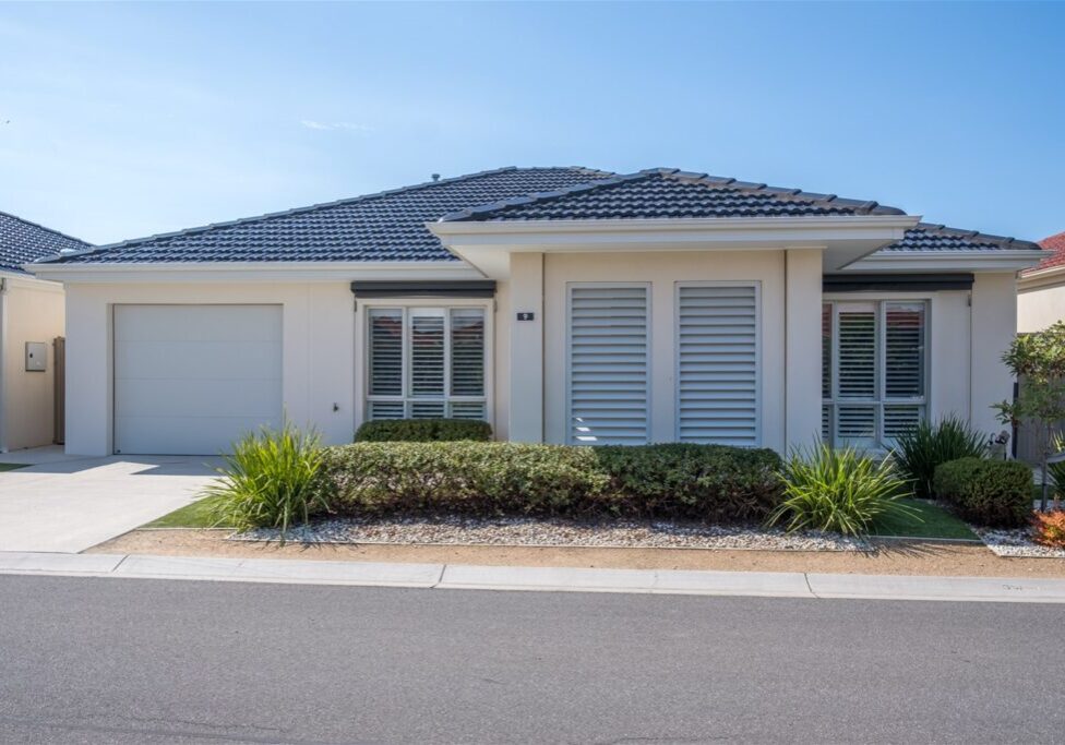 agent202_residential_extra_8574139